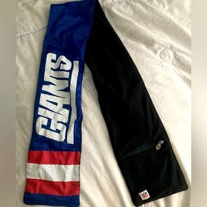 Throwback Giants Scarf with Pocket NFL Appx 58”